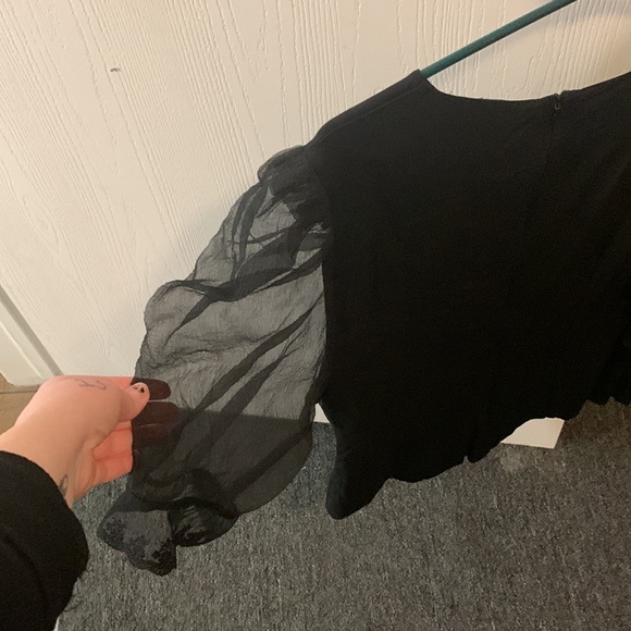 Zara Black puffer blouse. Size XL - Picture 4 of 4